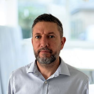 Derek Stirling.jpg
